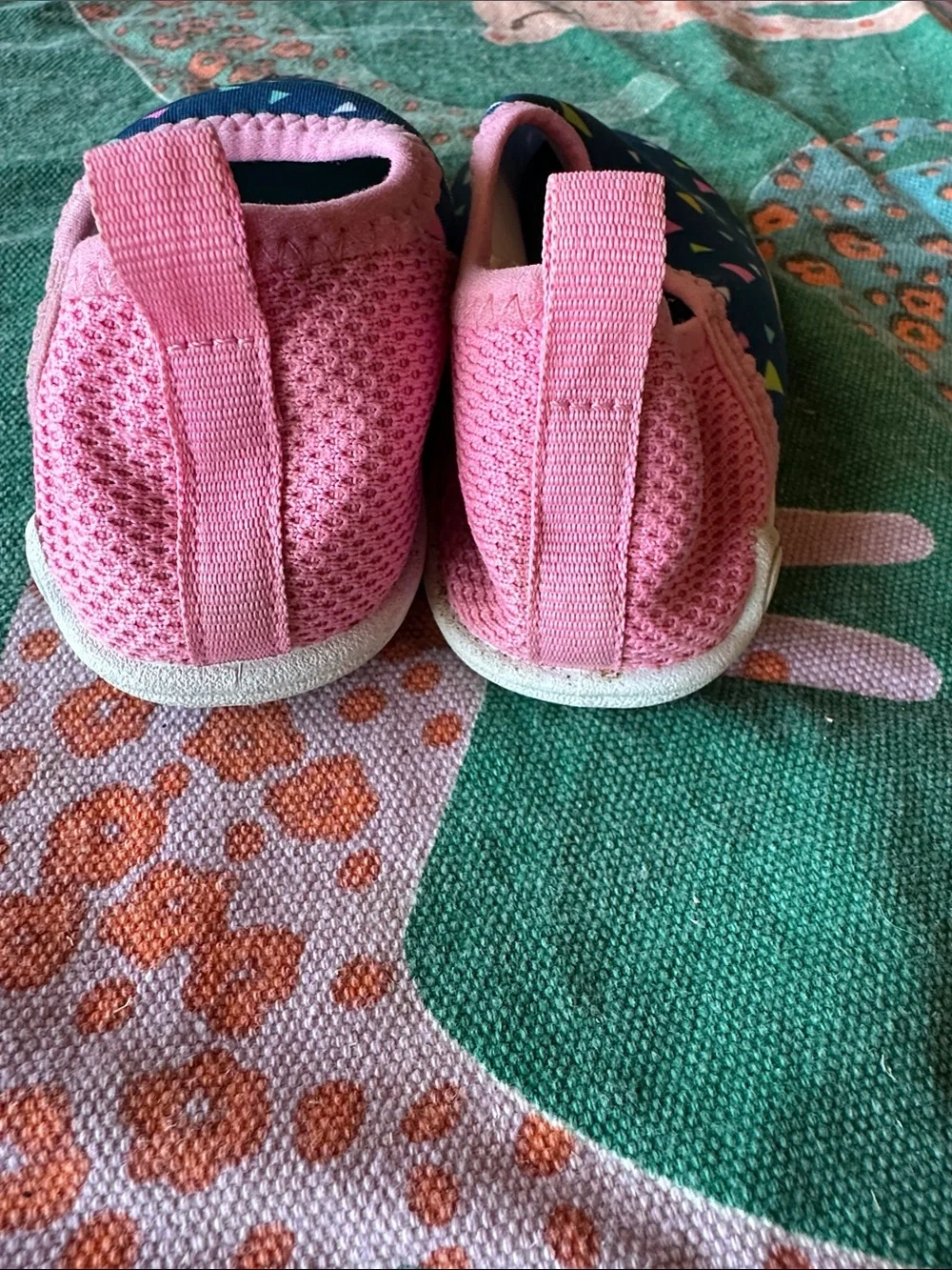 Speedo Toddler Navy and Pink Triangle Slip-On Water Shoes